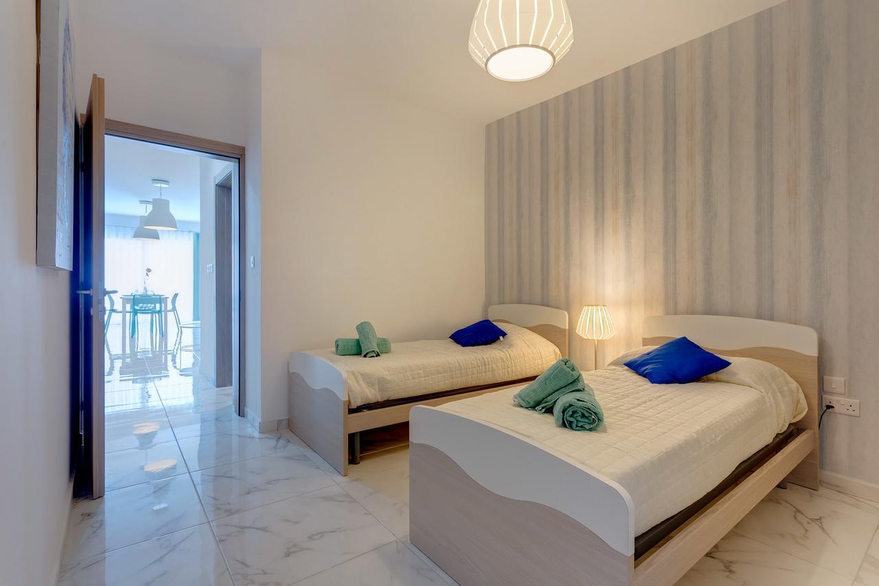 Marvelous 2 Bedroom Apartment By The Sea 卡瓦拉 外观 照片