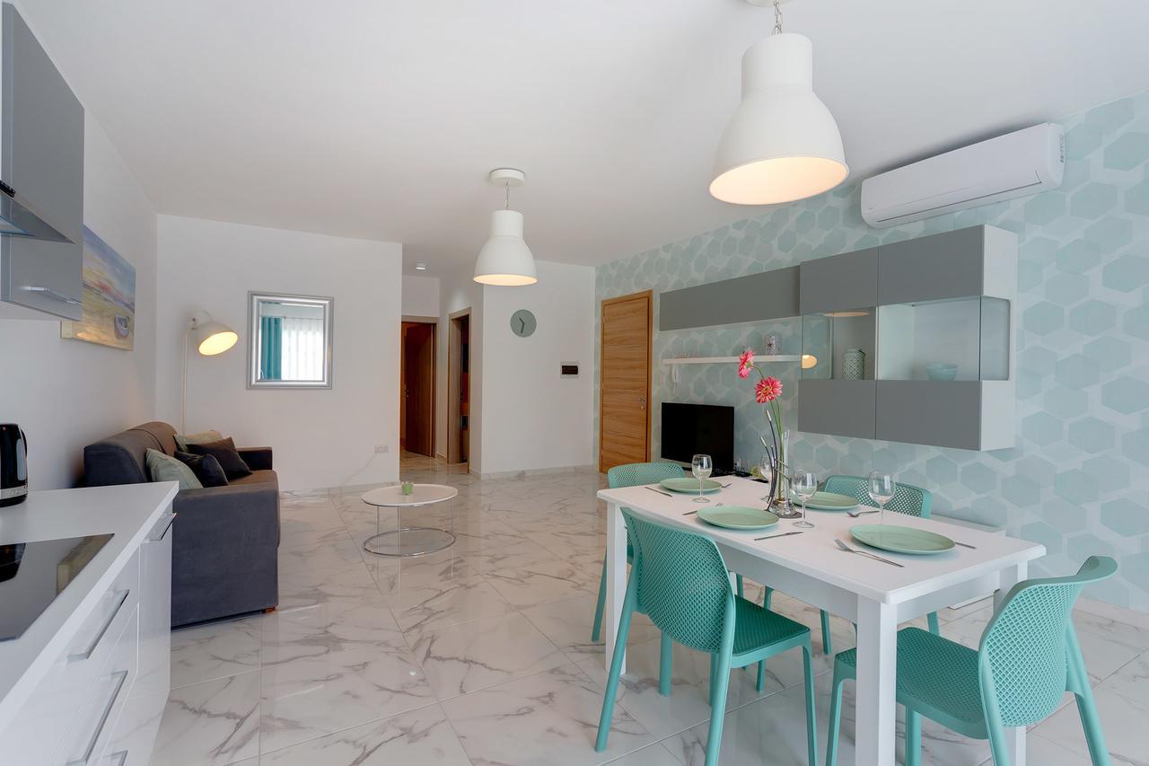 Marvelous 2 Bedroom Apartment By The Sea 卡瓦拉 外观 照片
