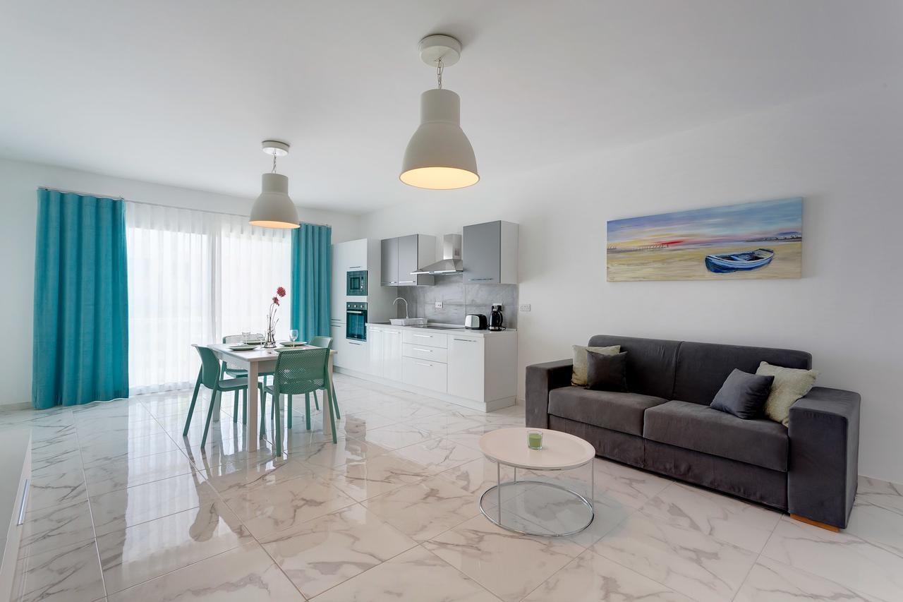 Marvelous 2 Bedroom Apartment By The Sea 卡瓦拉 外观 照片